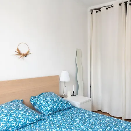 30 M Near The Parc Des Buttes Chaumont * Paris